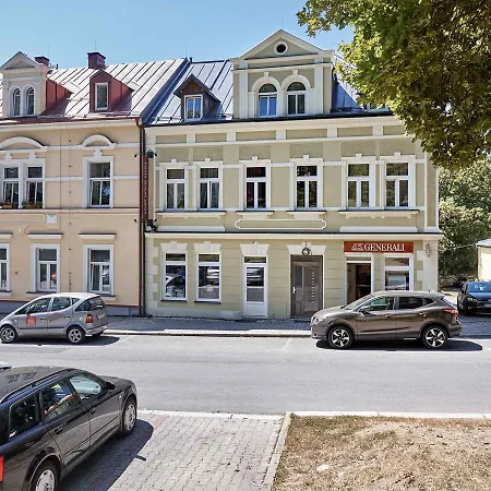 Apart House Plesia Apartment